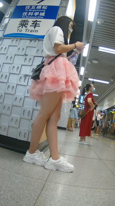 『DEARDOLL』-030-粉红泡泡裙，浅绿蕾丝内